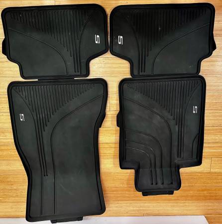 OEM BMW 5 Series All Weather Floor Mats 2017-2023 1