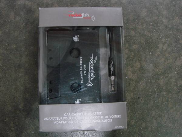 Rocketfish RF-CPA3 Car Cassette AUX MP3  Tape Adapter 1