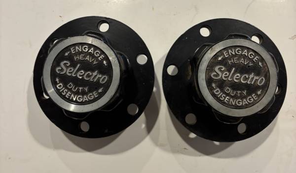 Locking Hub-Selectro Classic Manual  Hub Mile Marker 11021-01 NEW 1