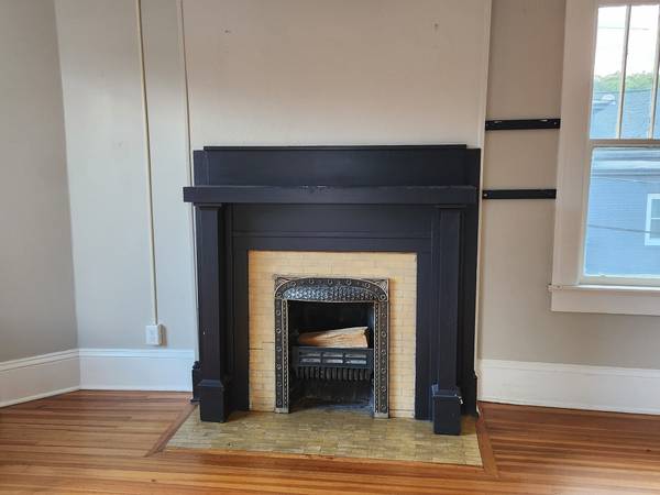 $1,295 Just Starting Out or Starting Over? Office Space for Rent (Near Downtown Asheville)64029205128065124