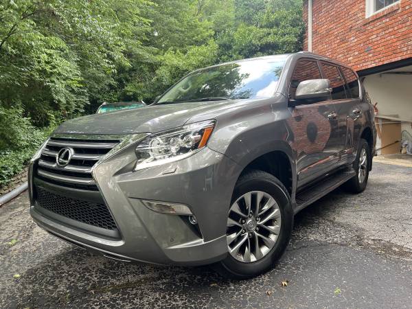 2014 Lexus GX460 Luxury solo 68 mil millas, TÍTULO LIMPIO, guardado en garaje - $28,250 (Louisville)63654695931907123