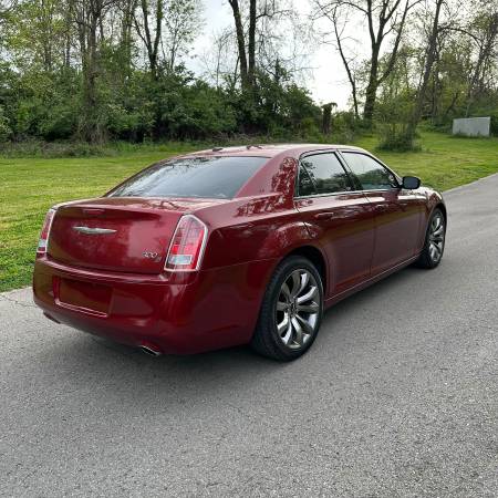 2014 Chrysler 300S - $11,900 (Nashville)63621633183745124