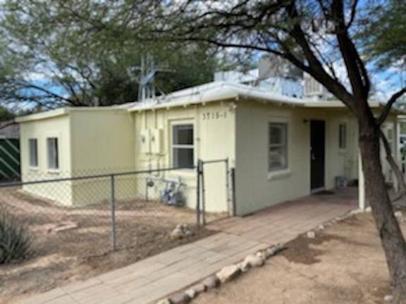 $945 / 1br - 650ft2 - Bungalow de 1 dormitorio con habitación Arizona (Dodge Blvd y Glenn St)63674996593795123