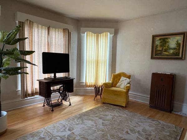 $1,650 / 3br - 1000ft2 - Furnished three bedroom apartment (Alpena)64037724330883122