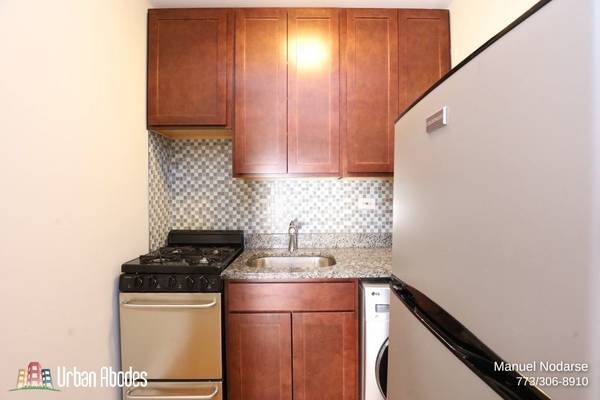 $1,995 / 1br - 700ft2 - Brand New Listing: 1 Bedroom, 1 Bath in Lincoln Park, Available: Now (Lincoln Park)64041648082435122