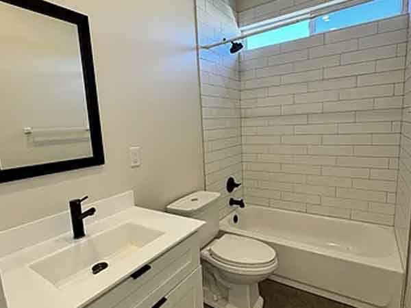 $700 / 1br - 0500ft2 - ¡Hermoso hogar de 1 habitación y 1 baño! (Phoenix, AZ)64024821771777121