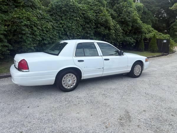 2006 Ford Crown Victoria Standard - $5,900 (Austell, GA)63620105882243123