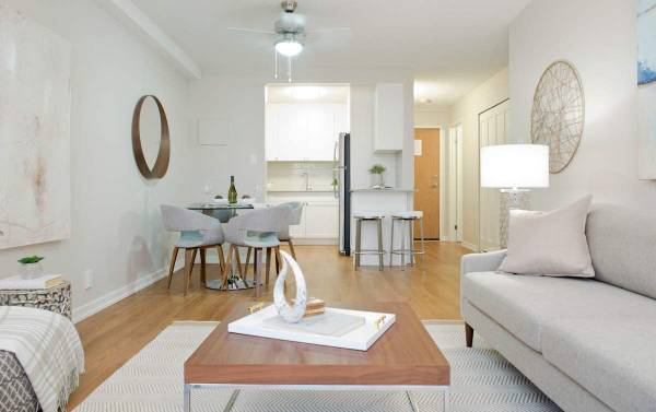 Fitness Facility, Social Room, Laundry Facilities 1