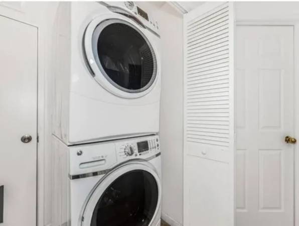 $1,385,000 Multi-Familiar Casa Adosada en Riverdale con 2 Dúplex (Bronx)63827267770243122