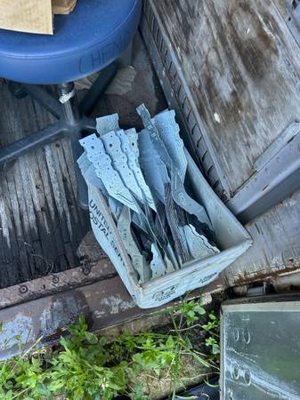 ROOF STRAPS 130 OR SO 1