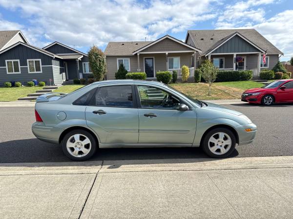 2003 Ford Focus ZTS Pocos Kilómetros 1 Dueño - $2,500 (Puyallup)63654706693635122