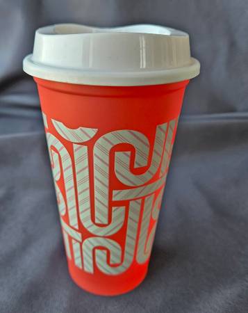 Lote de 3 tazas reutilizables de Starbucks que cambian de color, con tapas, nuevas - $10 (Tacoma)63439403427331124