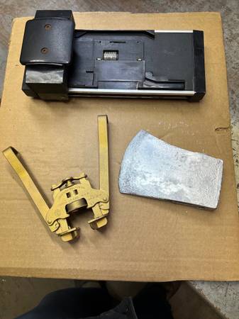 Soda Bottle Capping Press 1