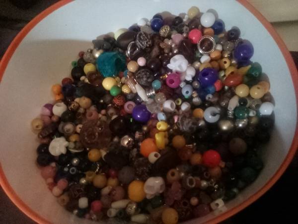1,000 Beads 1