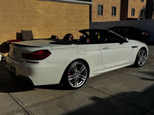 Bmw 650i convertible - $15,000 (Ozone Park)63470619298563122