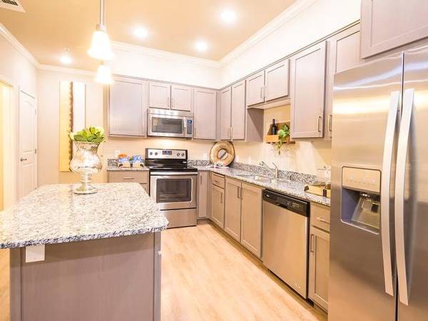 $2,359 / 1br - 743ft2 - Ahora alquilando casas de 743 pies cuadrados con ventanas de doble panel y excelente iluminación (fairfield / vacaville)63658079671555120