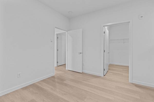 $1,995 / 1br - 821ft2 - ¡UN MES GRATIS! Viviendas Nuevas - Sin Alfombra - Puertos de Aire Acondicionado (Sumner)63786708117251121
