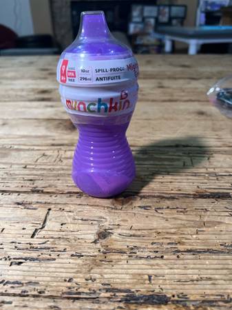 Munchkin Mighty Grip Spill-Proof Cup NEW 1