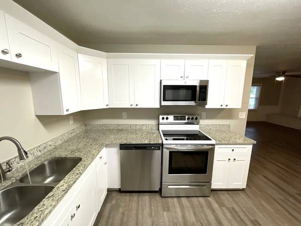 $1,015 / 4br - 1375ft2 - House for rent (Marietta, GA)63963858383106122