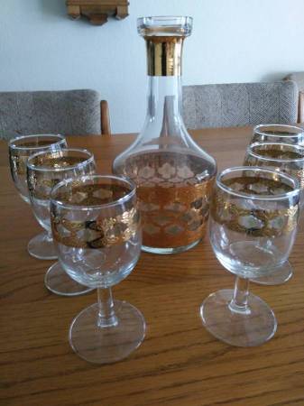 Vintage Wine/Brandy Set 1