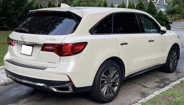 2017 Acura MDX All wheel drive with Technology Package - $17,995 (Greenvale)63477047300611124