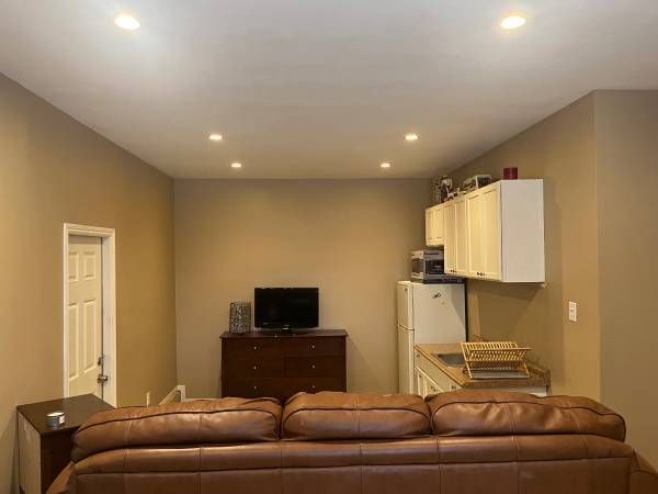 $1,700 / 1br - 600ft2 - Estudio Tranquilo (Camarillo Heights)63800689853827121