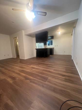SPACIOUS STUDIO APT. NEAR MAIN ST. IN PLEASANTON!! 1
