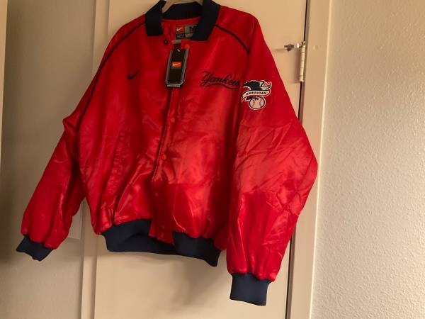 Nike Yankees Jacket 1