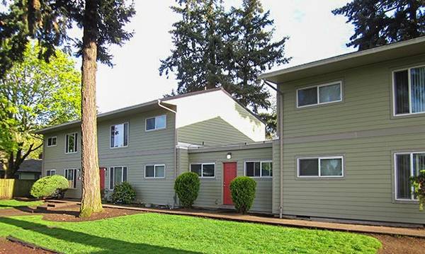 $1,524 / 2br - 750ft2 - Comunidad Libre de Humo, Zona de Juegos, 2/hab (9305 SE Harold St, Portland, OR)63672564743041121
