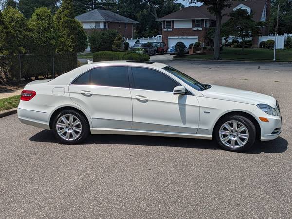 Mercedes Benz E350 4matic en venta - $7.000 (Westbury)63437673122179121