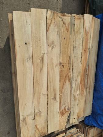 Rough sawn pine 1