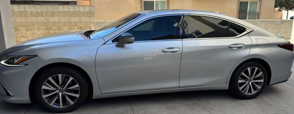 2019 Lexus ES350 Plata/Negro, 44K millas, Excelente Estado - $29,950 (San Gabriel)63623927184385121