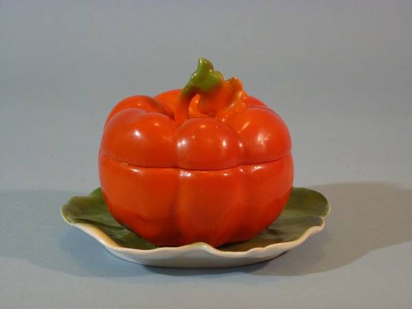 Royal Bayreuth Tomato With Underplate 1