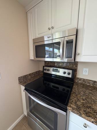 $1,595 / 1br - 680ft2 - Discover Your New Home in Pleasant Hill! 1/2 Half First Month Special! (concord / pleasant hill / martinez)63813741524739124