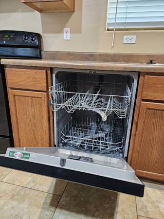 GE Dishwasher 1