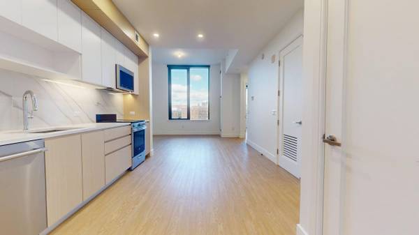 $3,438 / 1br - 700ft2 - The Pinnacle of Luxury at the Heart of Rego Park - Luxury 1Br Rental (Rego Park)63854482364161123