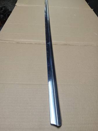 57' CHEV.Conv./Cpe Pass.Door Mldg. 1