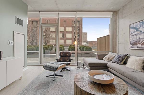 $1,984 / 1br - Modern South Loop  1 Bedroom-WD, Gym, Rooftop, Large Windows! (South Loop)63899122949123123