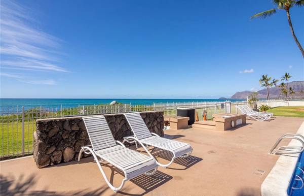 $2500.00 / 1br - 711ft2 - Beach Front hidden treasure63939528857347123