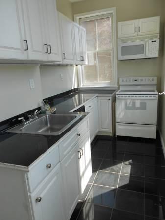 $840 / 3br - 3br2ba luxury rehabbed granite kitchen central air hardwd flr MICA (Bolton Hill)63694428222721122
