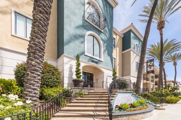 Spacious 2bd/2bd w/ Courtesy Patrol, 24-Hour Gym, Pet Friendly 1