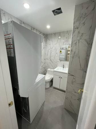 $2,850 / 2br - GORGEOUS 2 BR APT, LAUNDRY ON SITE/ CLOSE TO TRANSPORTATI, (REGO PARK, KEW GARDEN HILLS)63912047577218121