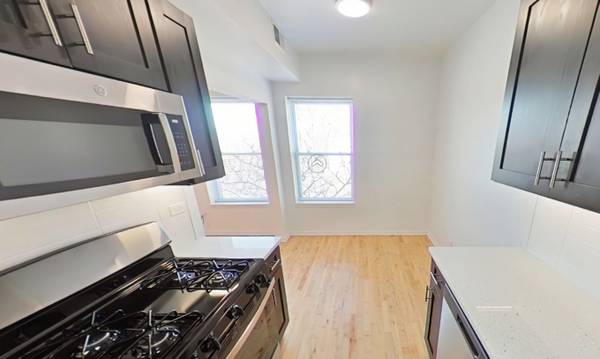 $1,950 / 1br - ¡Ubicación súper caliente en Old Town! ¡Reforma moderna! (Old Town)63918413003395122
