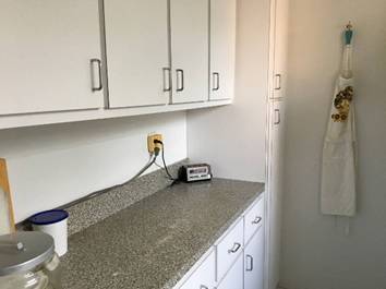$1,250 / 1br - $1,250 incl utilities  / 1br - Bed room and living room-office (Kew Gardens)63930274059139123
