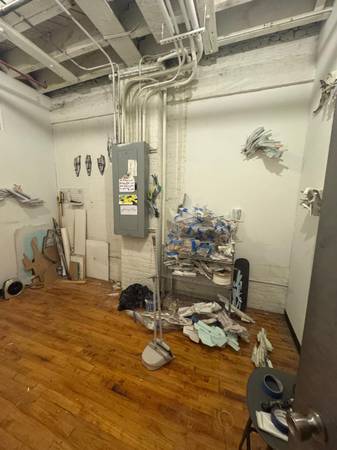 $1,005 NEW PRICE! Private Williamsburg Art Studio (87R #10B) (Greenpoint and Williamsburg)64033634211331121