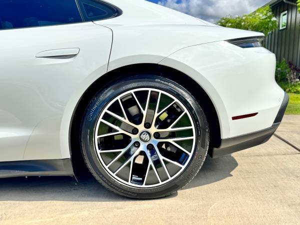 2021 Porsche Taycan 4-Door Sports Car - $52,500 (Kapolei)63617595298307124