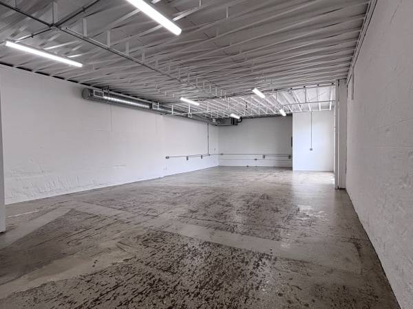 $3,295 Container Look Warehouse Building with 800 AMPS of 3 Phase Power (Jefferson Blvd.)63700939328259123
