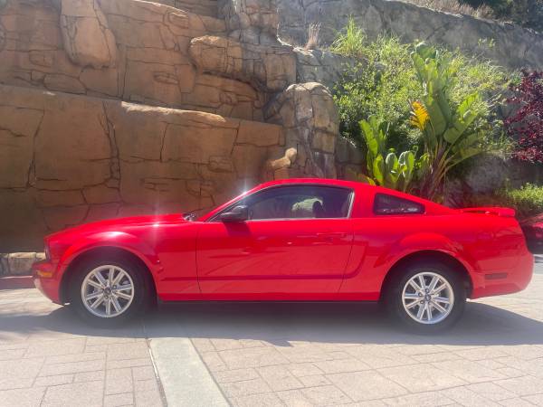 2006 Ford Mustang Priueum Sport V6 Low Miles 44,000 Original - $7,95063624098174337120