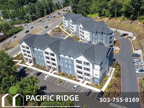 $1,800 / 2br - GET a FREE MONTH | Right Along Southwest Pacific Highway | Unique (Tigard)64039223352962120