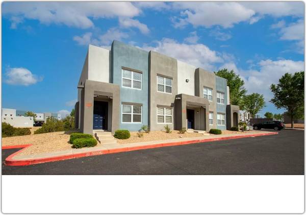 $2,150 / 3br - 1257ft2 - Great value. Look no further! You are home! Great 3 bed, 2 bath! (Santa Fe - Near Fashion Outlets of)63659917625857121